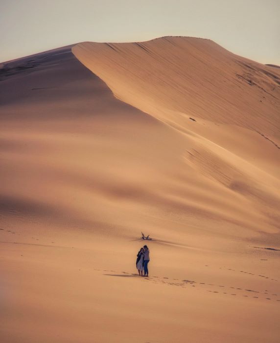 6 Places to Discover Amazing Sand Dunes in Michigan